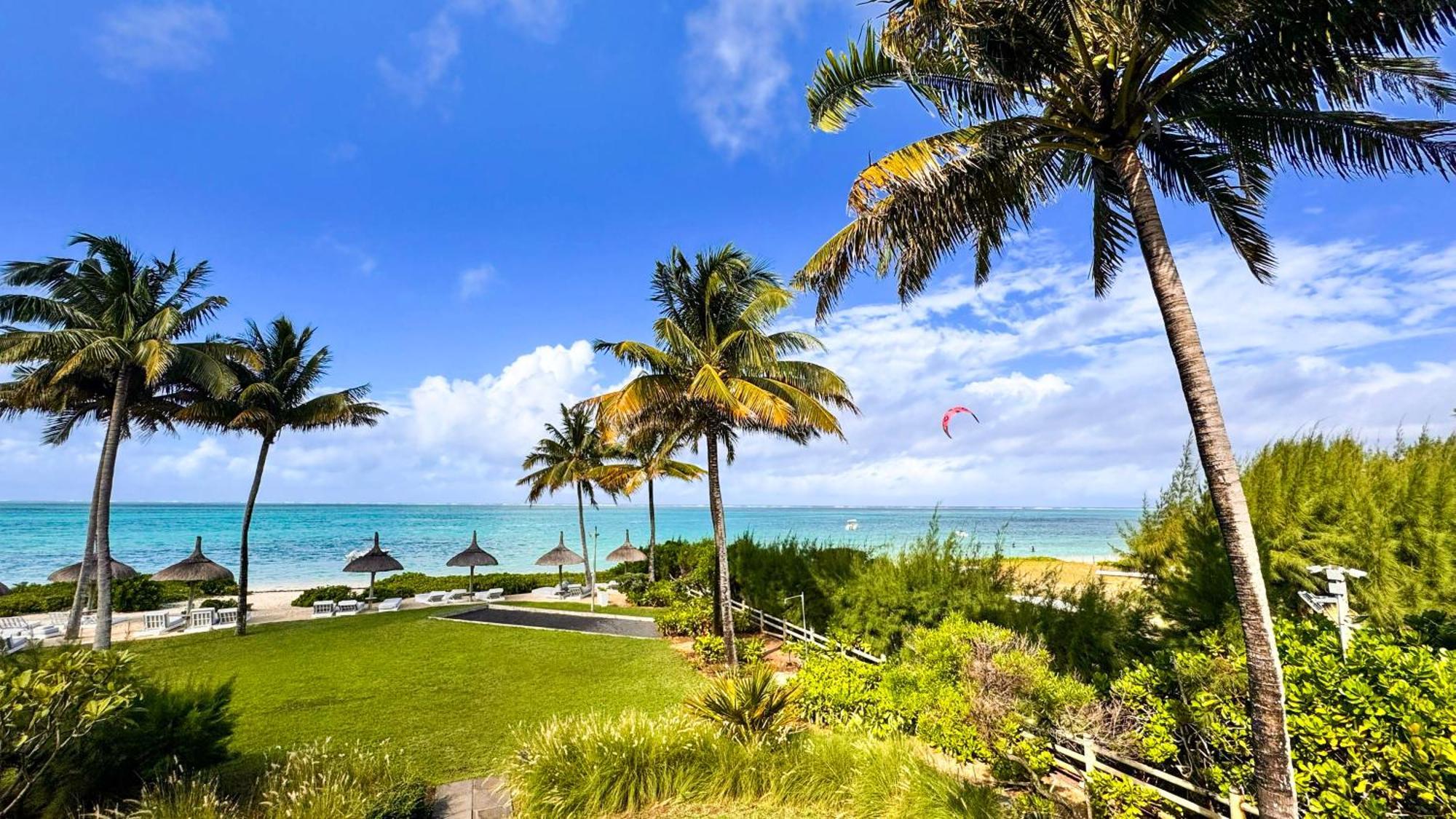 Paradise Beach By Horizon Holidays Пуэнт-д'Эсни Экстерьер фото